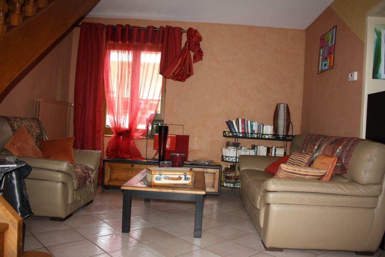 La Maison D'Ivona La Tour-de-Salvagny Luaran gambar